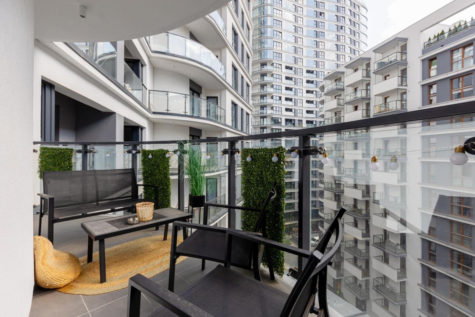 وارسو Exceptional Business Apartments By Noclegi Renters المظهر الخارجي الصورة