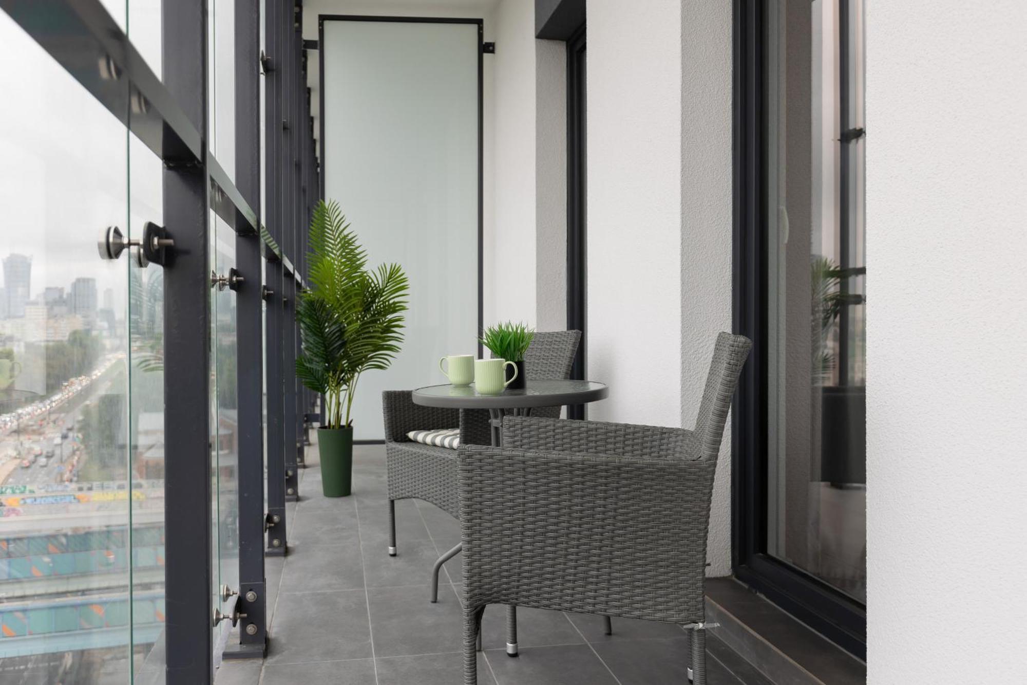 وارسو Exceptional Business Apartments By Noclegi Renters المظهر الخارجي الصورة
