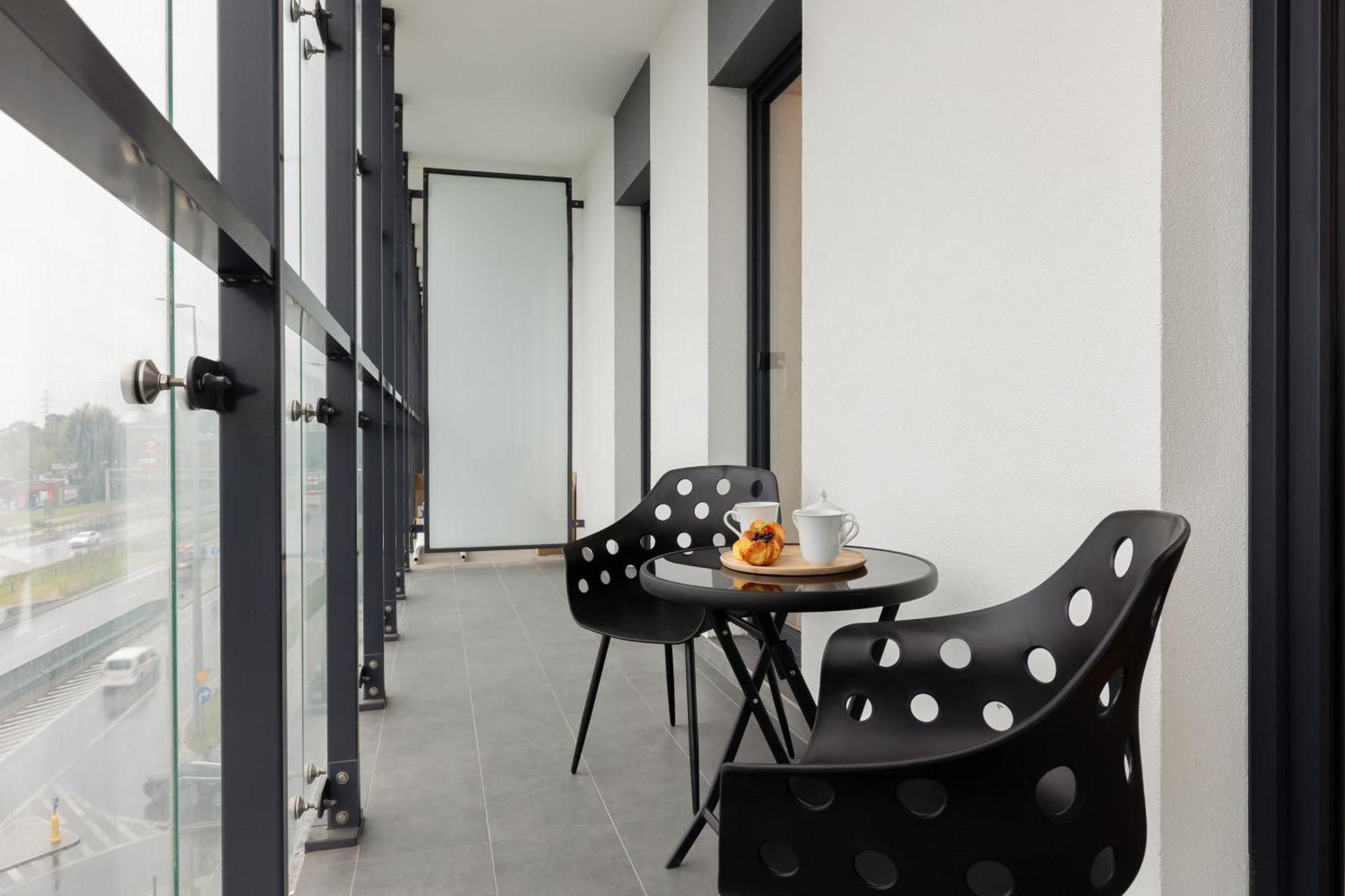 وارسو Exceptional Business Apartments By Noclegi Renters المظهر الخارجي الصورة