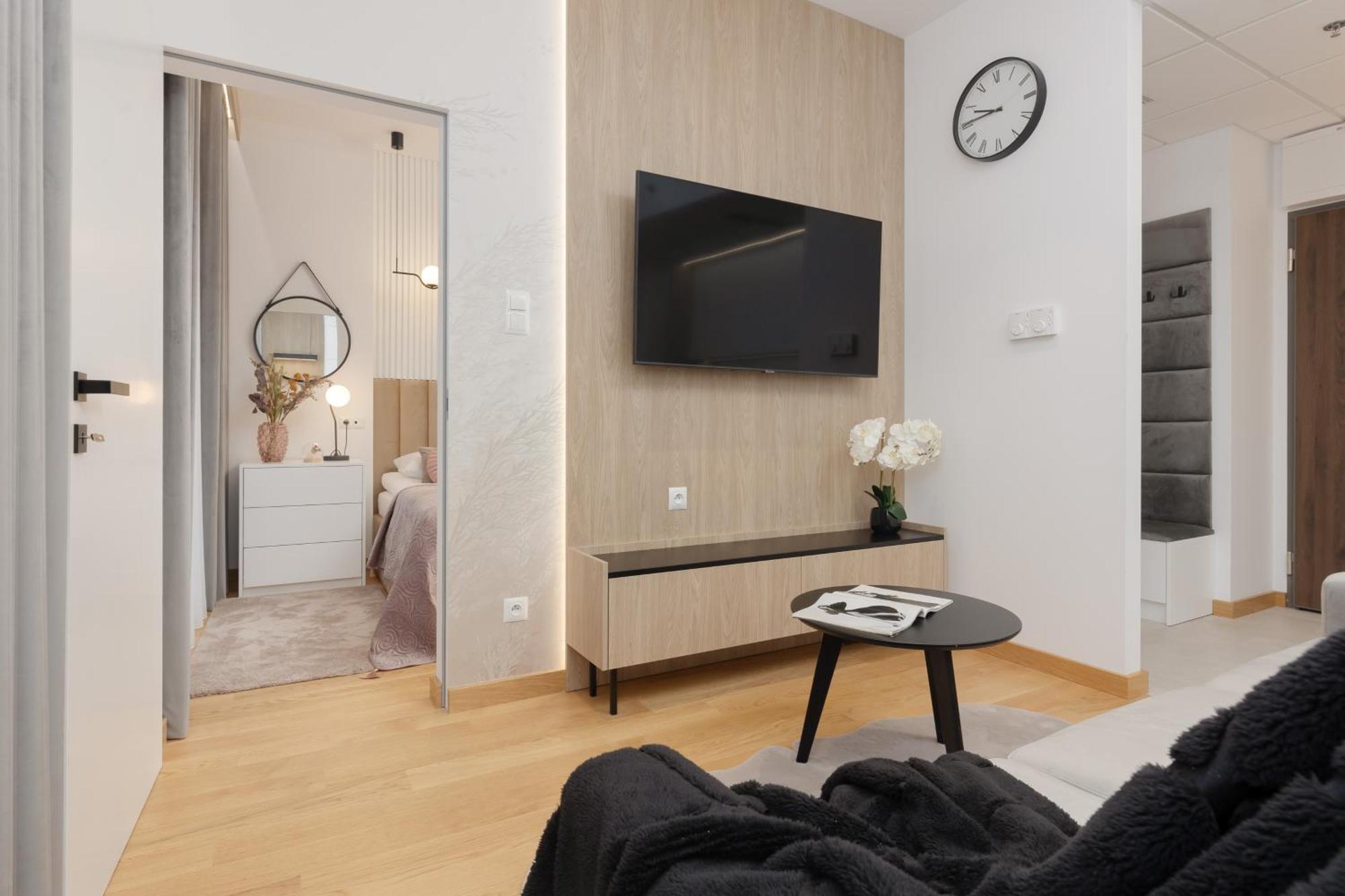 وارسو Exceptional Business Apartments By Noclegi Renters المظهر الخارجي الصورة